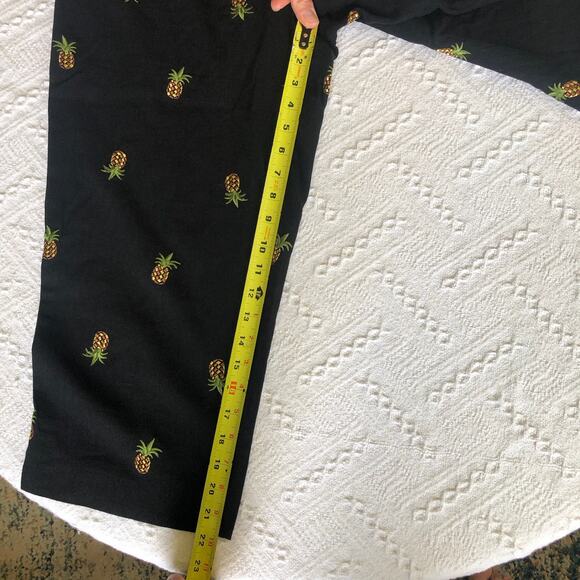 Y2K Plaza South Petite 10 Pineapple Embroidered Linen-Blend 2Pc Set Tank & Capri - Picture 11 of 14